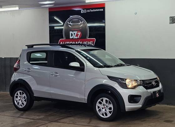 FIAT MOBI 1.0 EVO FLEX WAY ON MANUAL FIAT MOBI 1.0 EVO FLEX WAY ON MANUAL